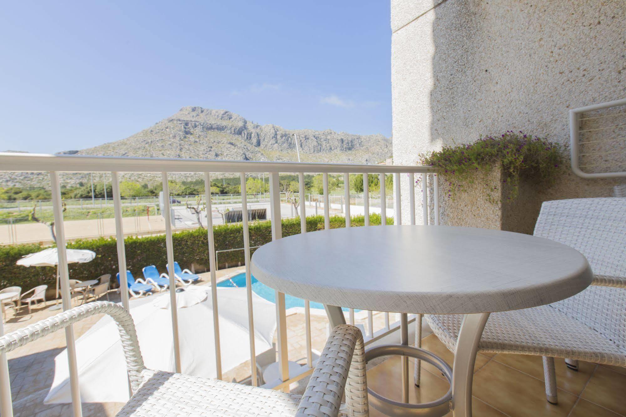 Apartamentos Massol Port de Pollenca Exterior photo